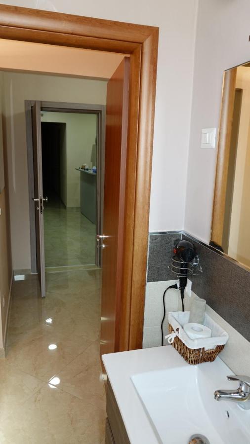 ברינדיזי Cairoli Exclusive Rooms & Suite מראה חיצוני תמונה