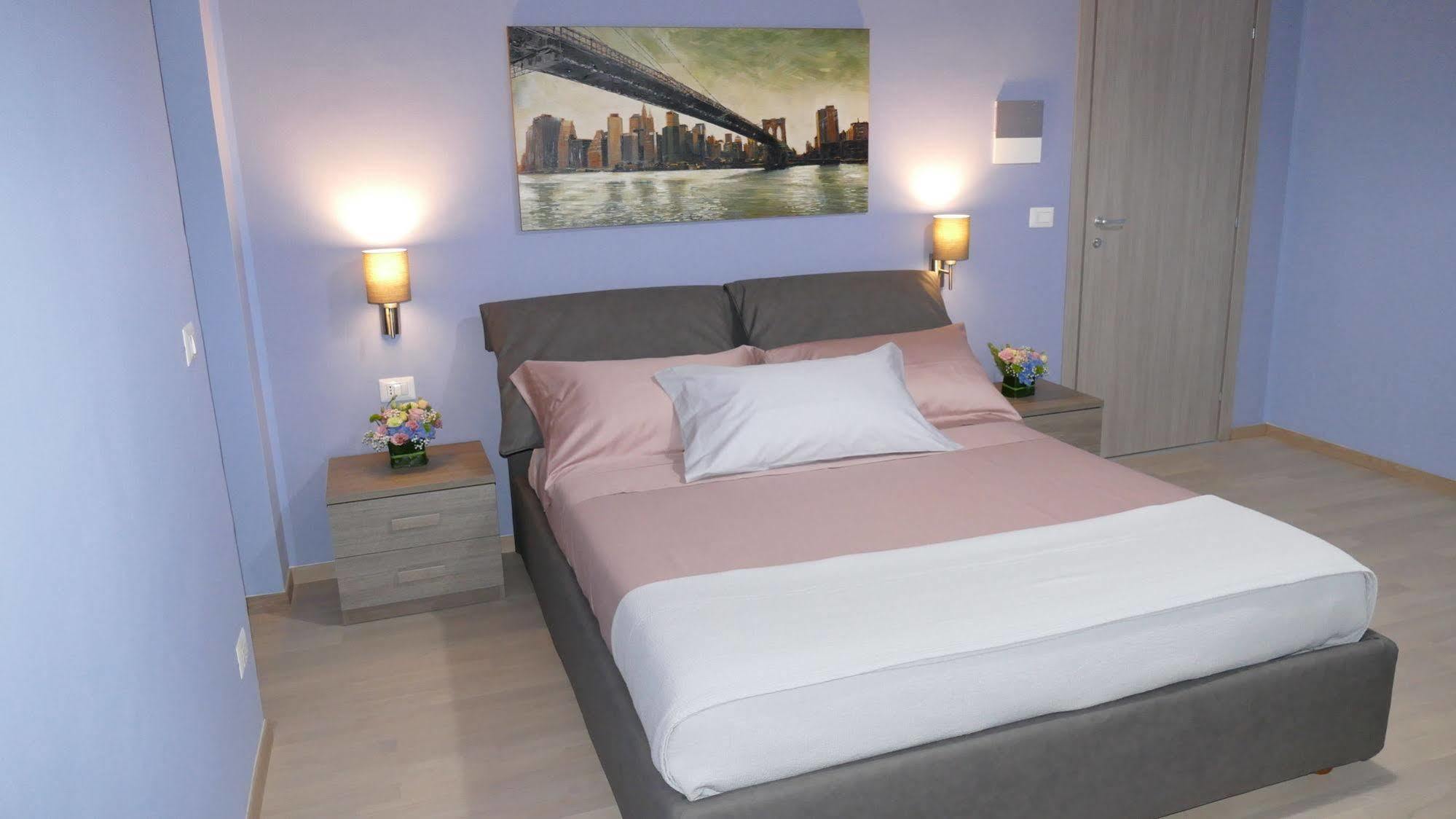 ברינדיזי Cairoli Exclusive Rooms & Suite מראה חיצוני תמונה