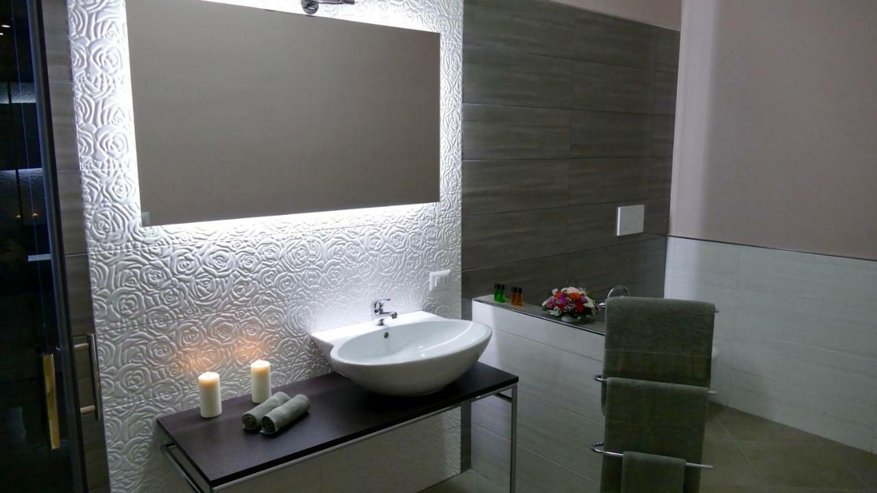 ברינדיזי Cairoli Exclusive Rooms & Suite מראה חיצוני תמונה