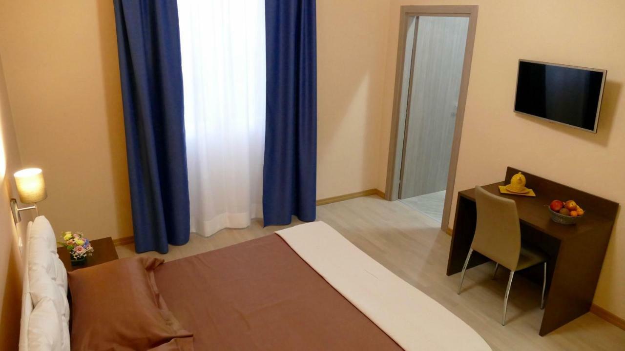 ברינדיזי Cairoli Exclusive Rooms & Suite מראה חיצוני תמונה