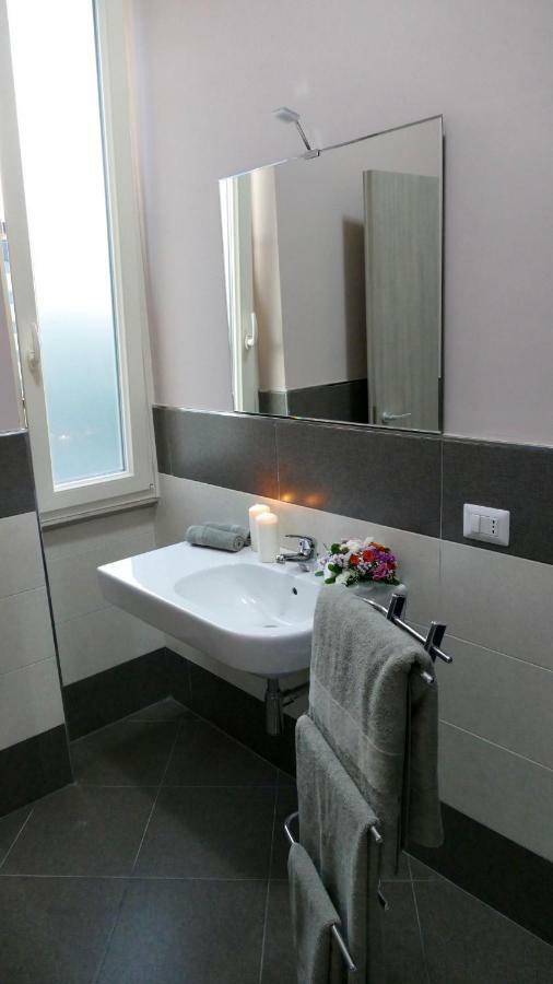 ברינדיזי Cairoli Exclusive Rooms & Suite מראה חיצוני תמונה