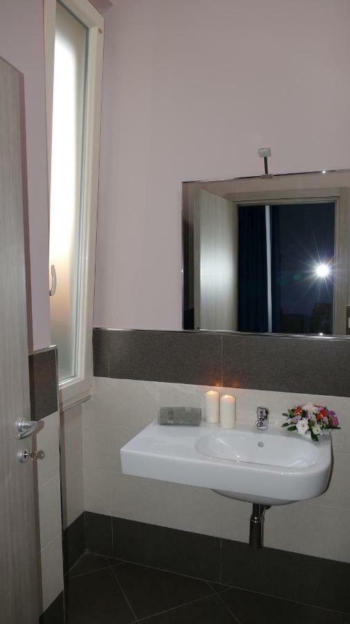 ברינדיזי Cairoli Exclusive Rooms & Suite מראה חיצוני תמונה